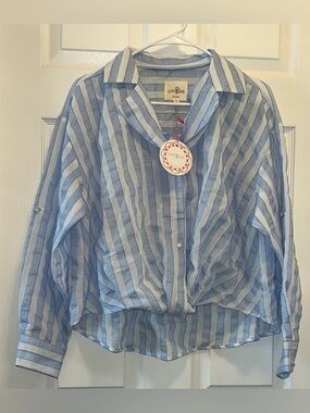 Small Umgee Light Blue & White Stripe Top